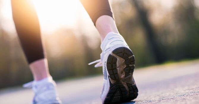 Foot Pain When Walking (Plantar Fascia Pain) image